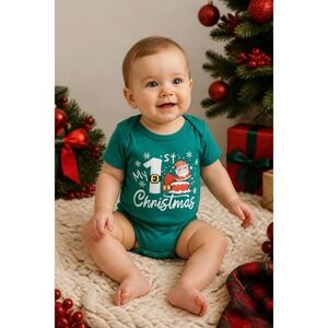 NEW My 1st‎ Christmas Santa Green Bodysuit Size (6-9 Months) Holiday